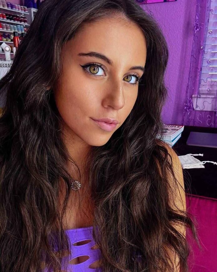 Violet Summers