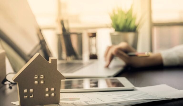 Simple Strategies For Navigating Today’s Luxury Real Estate Landscape