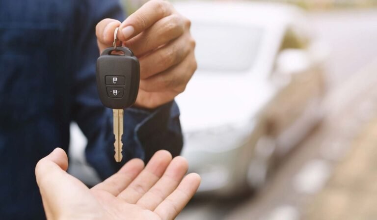 Top Features to Consider When Purchasing a New Vehicle