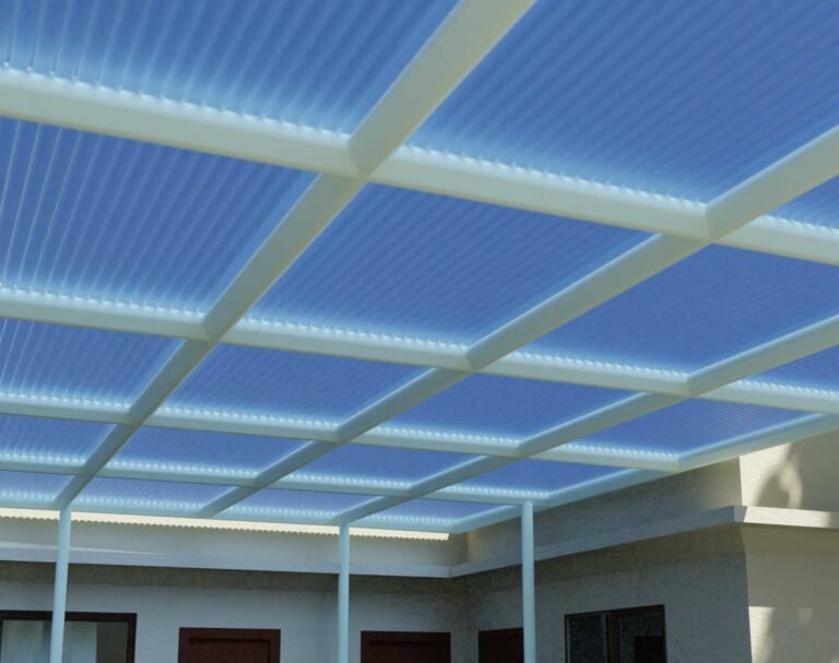 The Summer Dream of Sunrooms and Greenhouses: Reasons to Purchase Polycarbonate Sheet to your Home